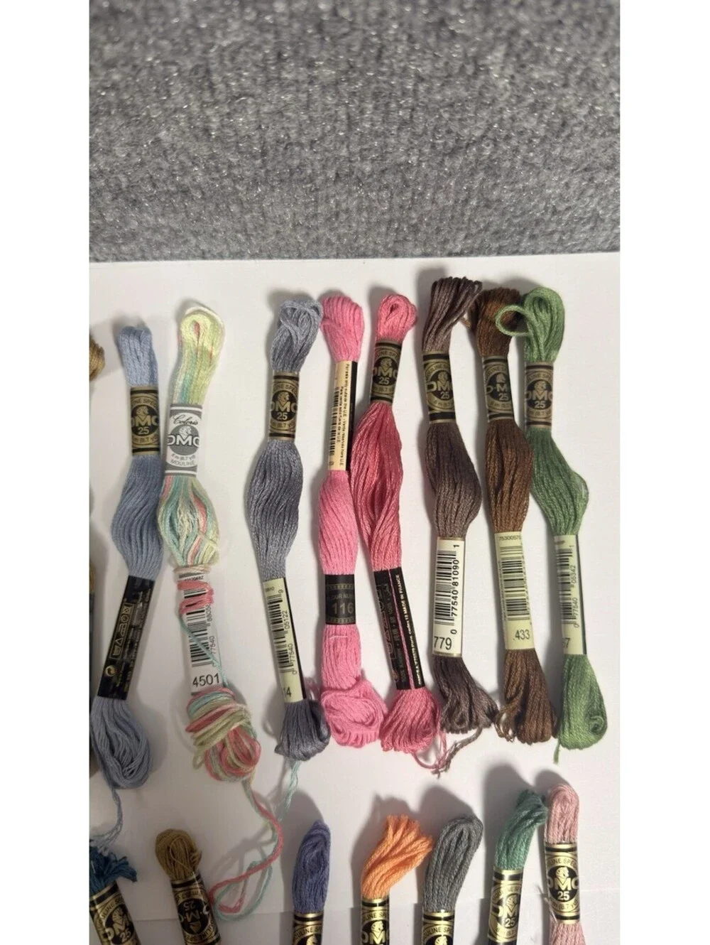 LOT of 27 Skeins Embroidery Floss Most Complete 100% Cotton Variety Of Colors